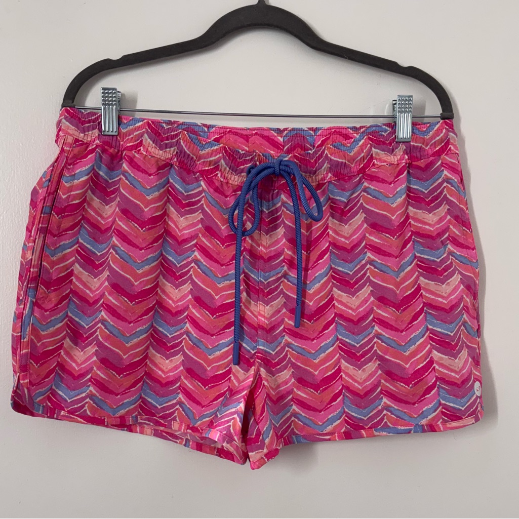Vineyard Vines Women Performance Athletic Shorts Pink Purple Chevron Size Medium